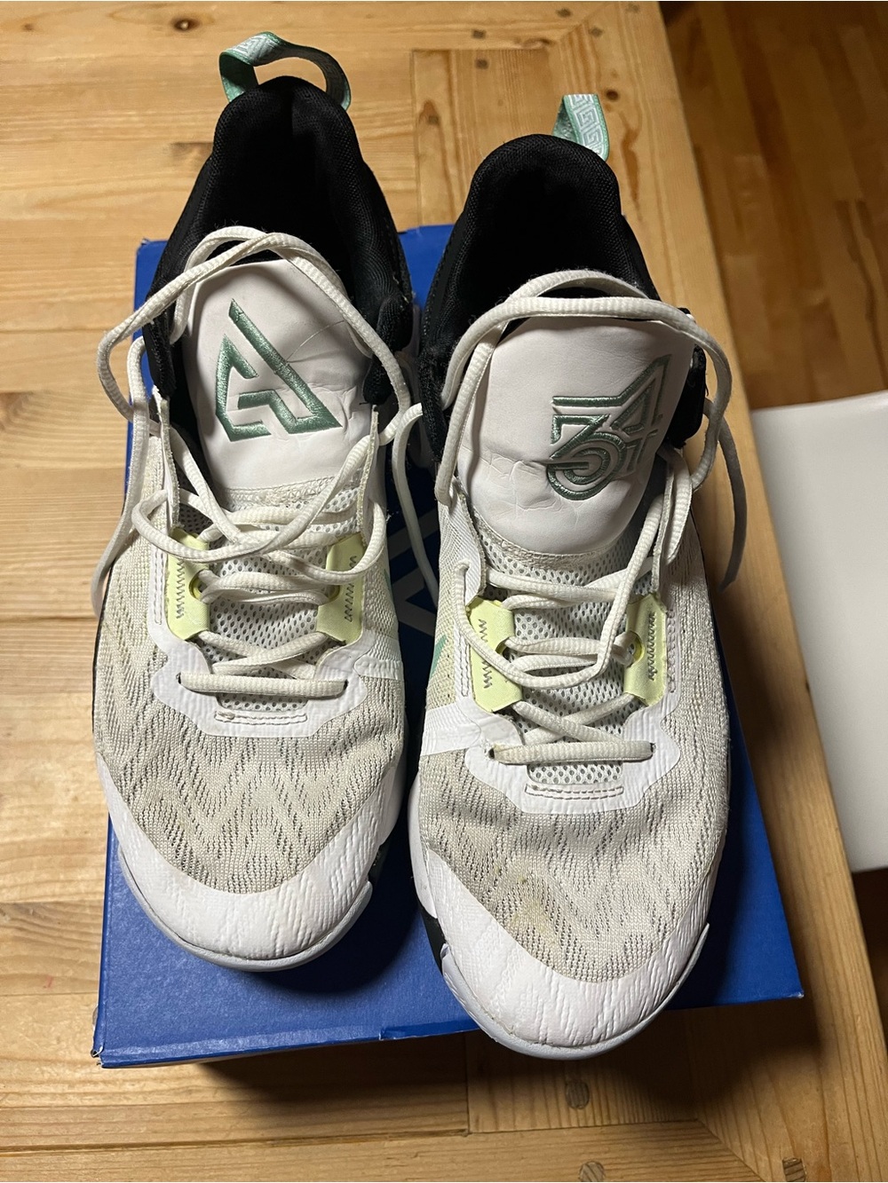Nike Men's Athletic Sneakers in White with Light Green Accents